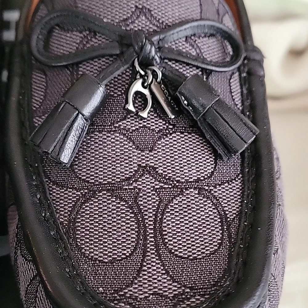Shoes - Picture 2 of 11